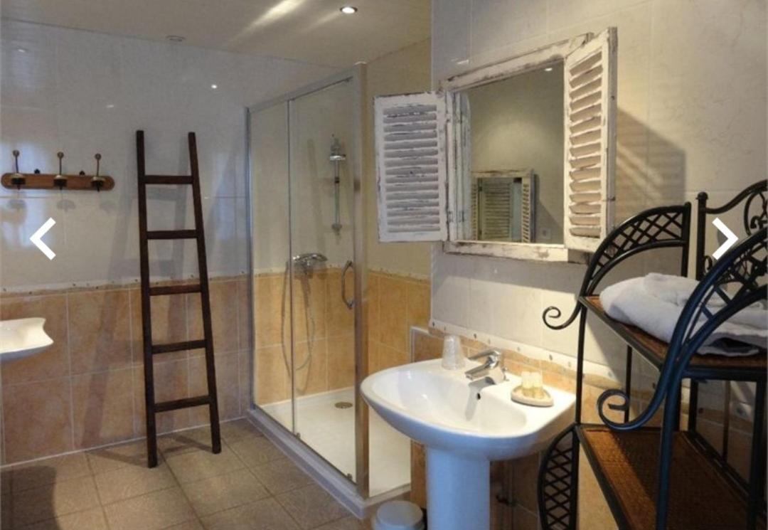 Les Chambres De Thiergeville Bagian luar foto